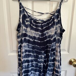 GUC Torrid Navy and White Tie-Dye Camisole